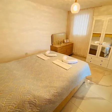 E-my Marina Apartment