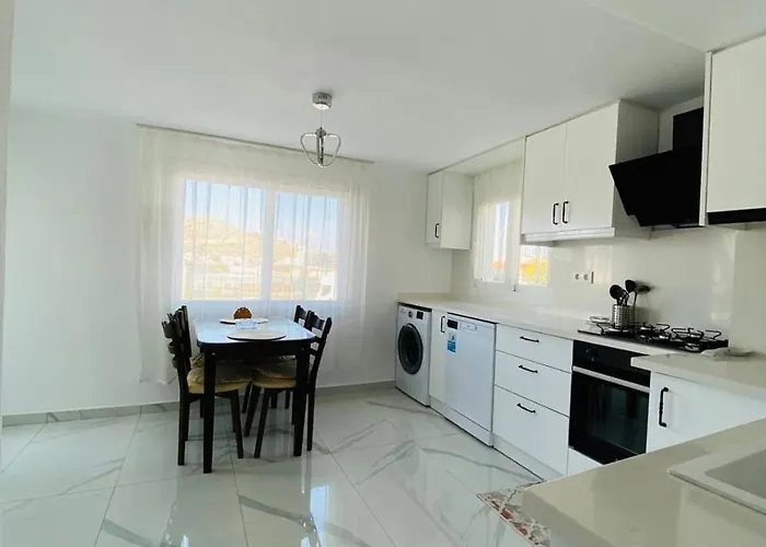 E-my Marina Apartment *